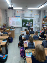 История помнит все.  16 ноября во 2 «Д» классе прошел Лицей-Инфо на тему " Дети в истории Великой Отечественной войны"..